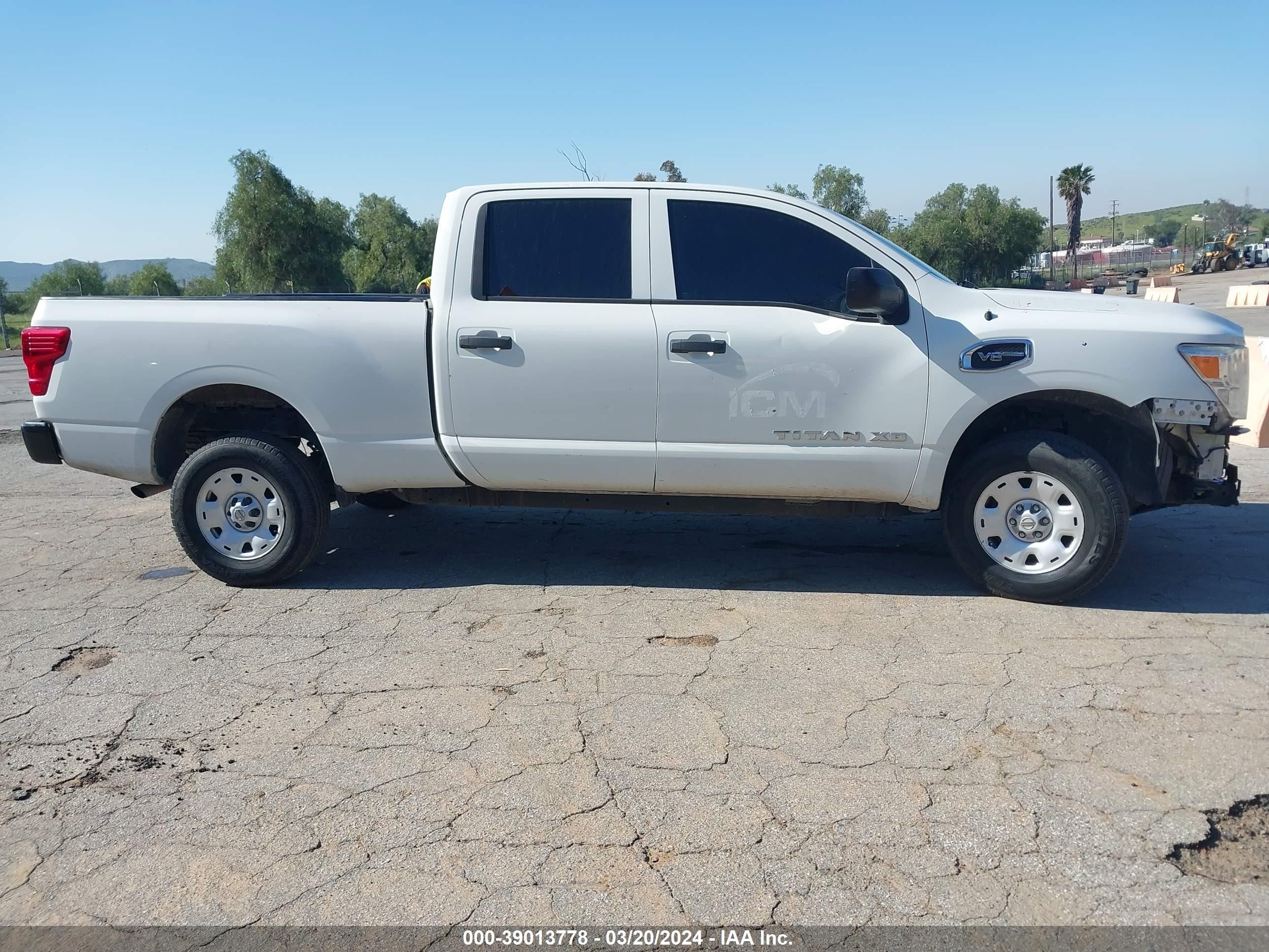 Photo 13 VIN: 1N6AA1F14HN553558 - NISSAN TERRANO 