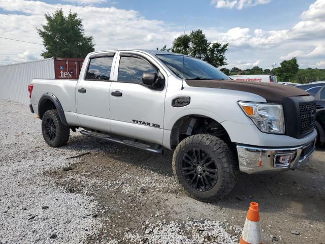 Photo 3 VIN: 1N6AA1F3XJN527599 - NISSAN TITAN 