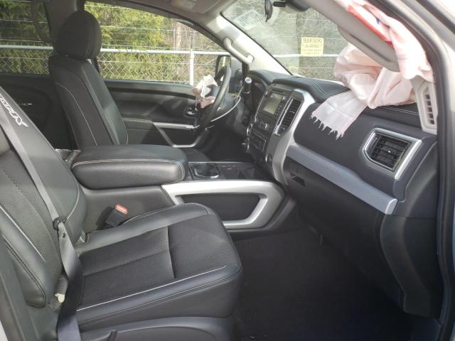 Photo 4 VIN: 1N6AA1F46HN576012 - NISSAN TITAN XD S 