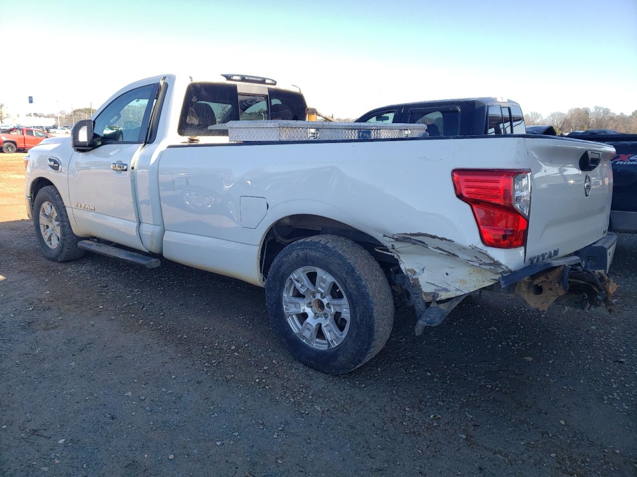 Photo 1 VIN: 1N6AA1R74HN533956 - NISSAN TITAN 