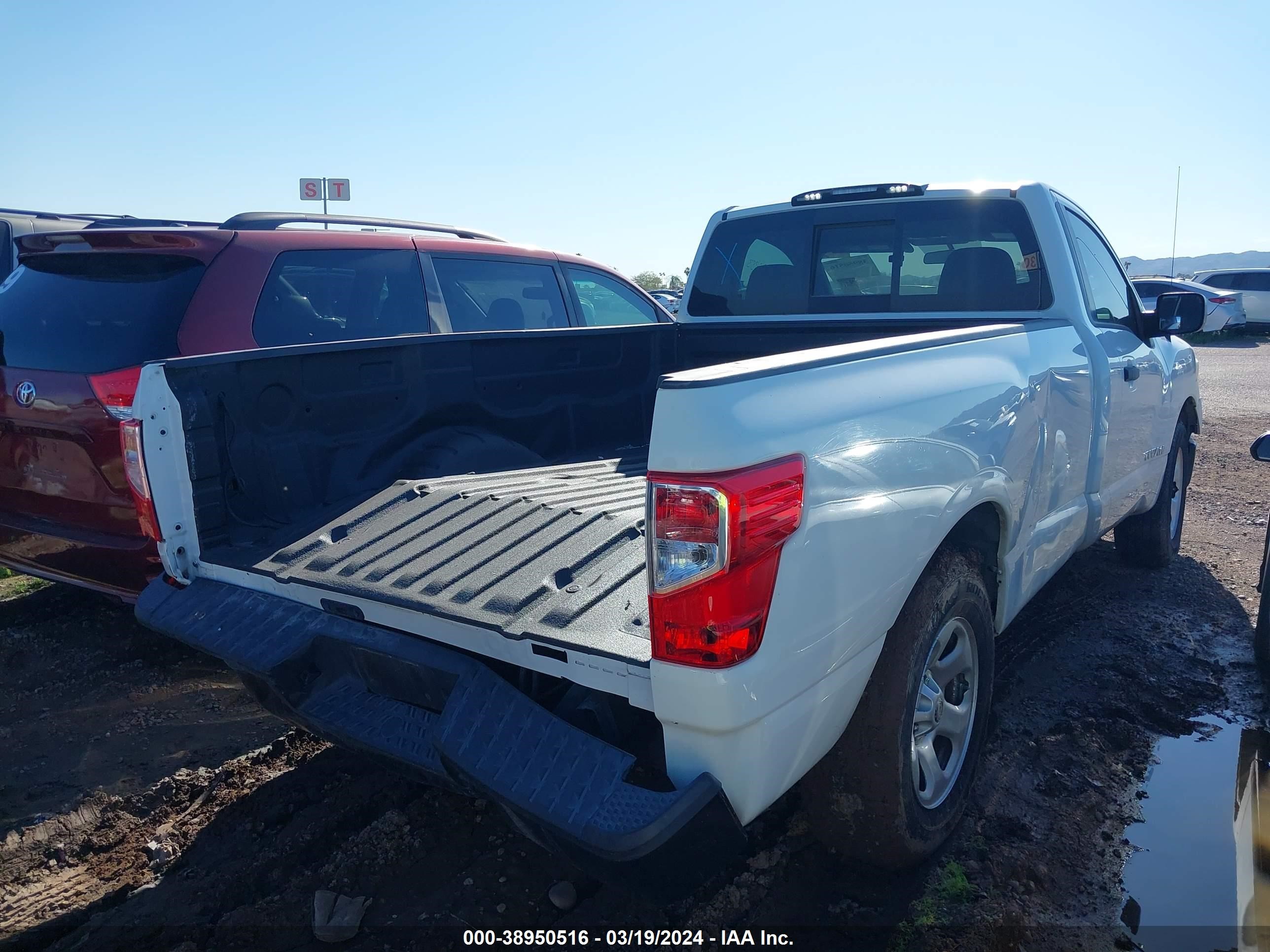 Photo 3 VIN: 1N6AA1R74KN518395 - NISSAN TITAN 