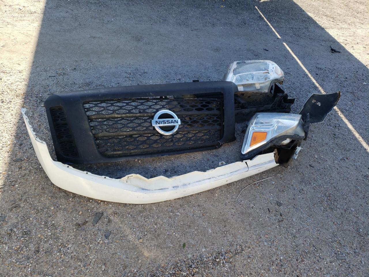 Photo 11 VIN: 1N6AA1R7XHN571868 - NISSAN TITAN 