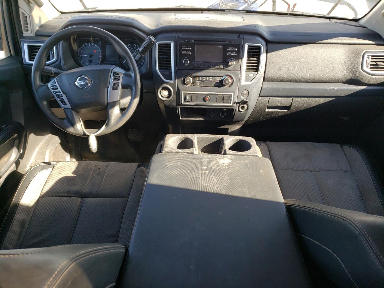 Photo 7 VIN: 1N6AA1R7XHN571868 - NISSAN TITAN 