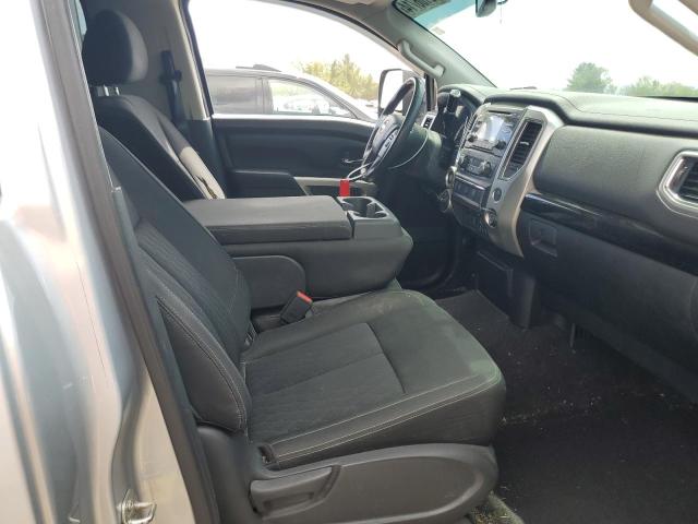 Photo 9 VIN: 1N6AA1R82HN548996 - NISSAN TITAN 