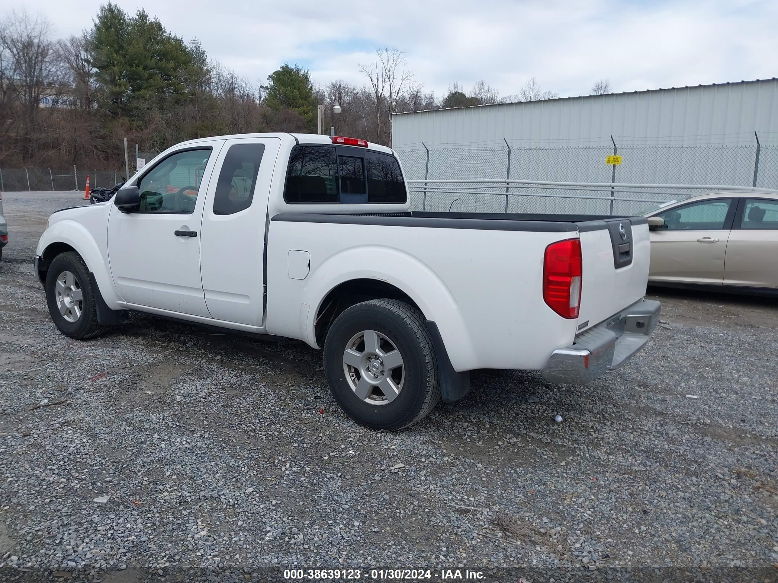 Photo 2 VIN: 1N6AD06U18C428749 - NISSAN NAVARA (FRONTIER) 