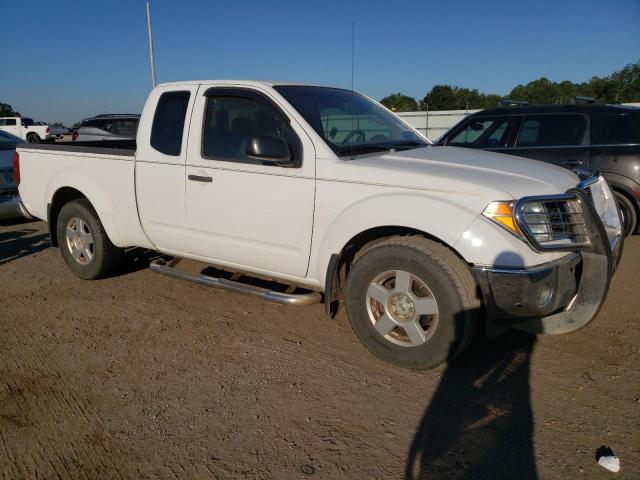 Photo 3 VIN: 1N6AD06U28C409451 - NISSAN FRONTIER K 