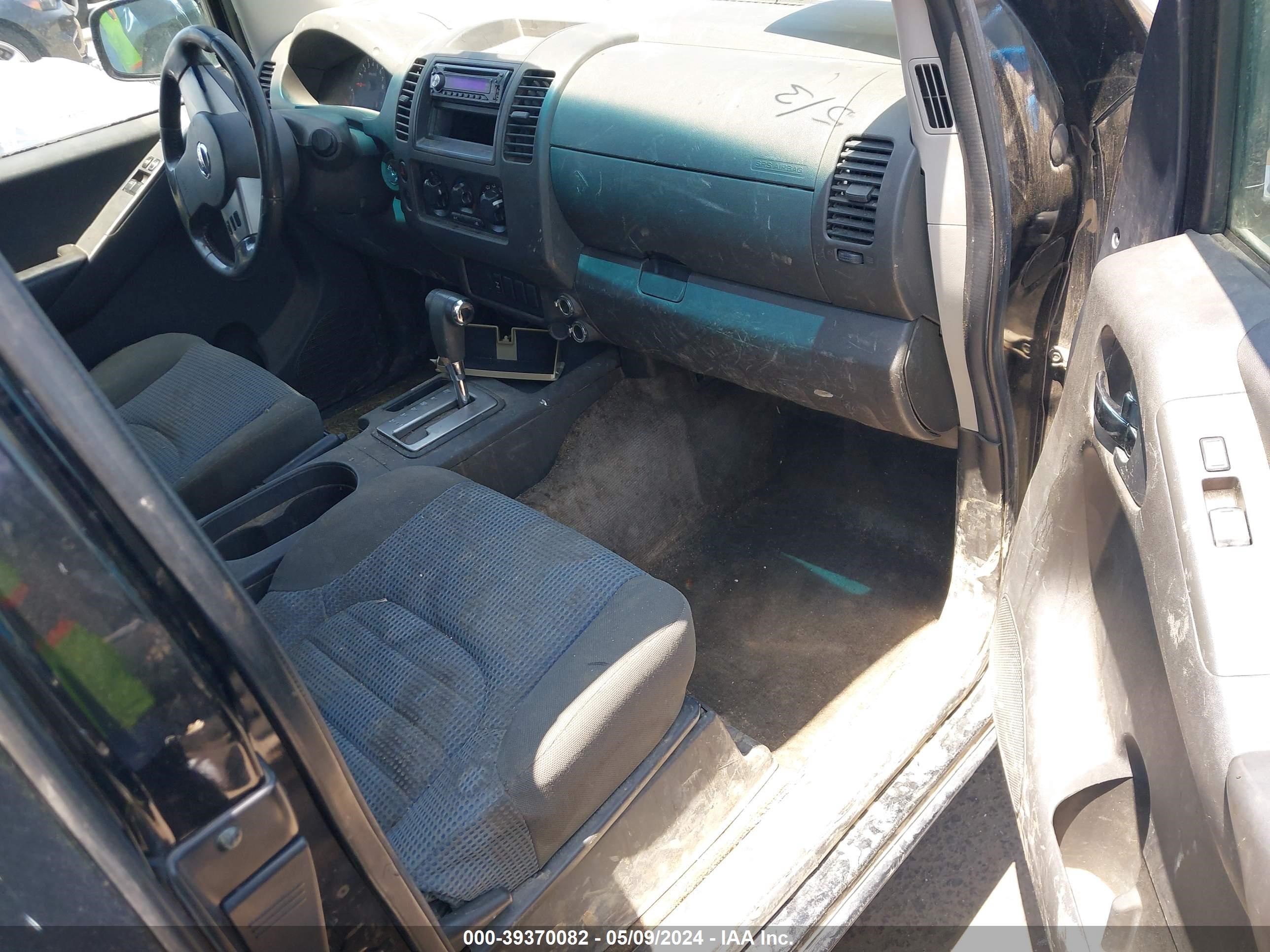 Photo 4 VIN: 1N6AD06U45C412931 - NISSAN NAVARA (FRONTIER) 