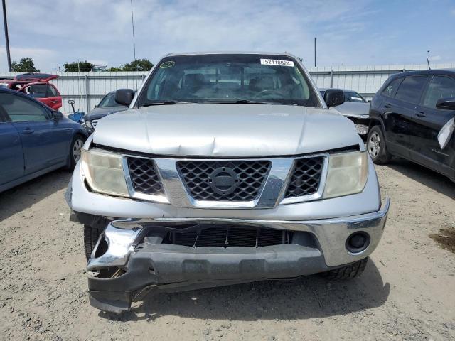 Photo 4 VIN: 1N6AD06U48C413713 - NISSAN FRONTIER K 