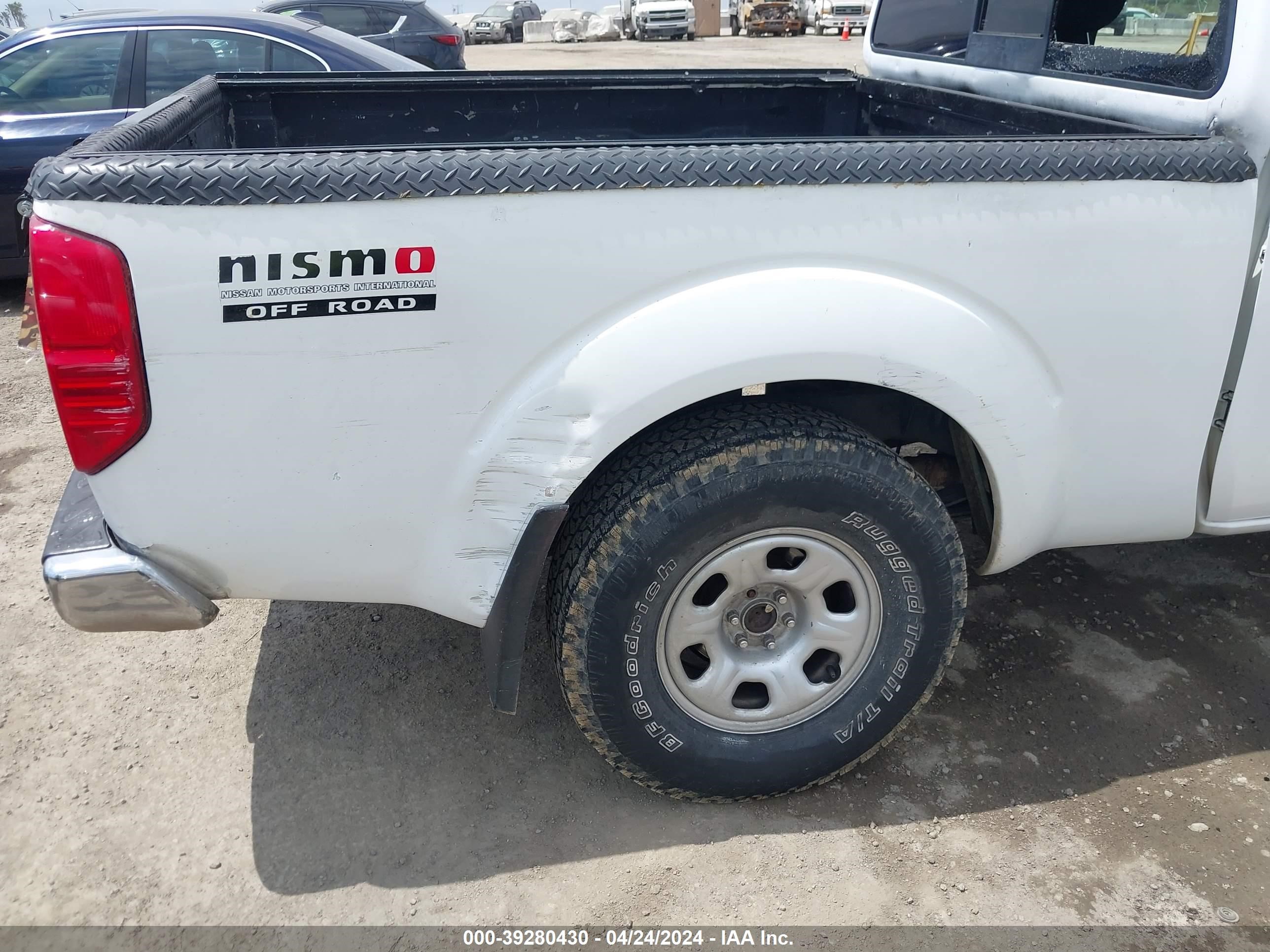 Photo 5 VIN: 1N6AD06U55C402277 - NISSAN NAVARA (FRONTIER) 