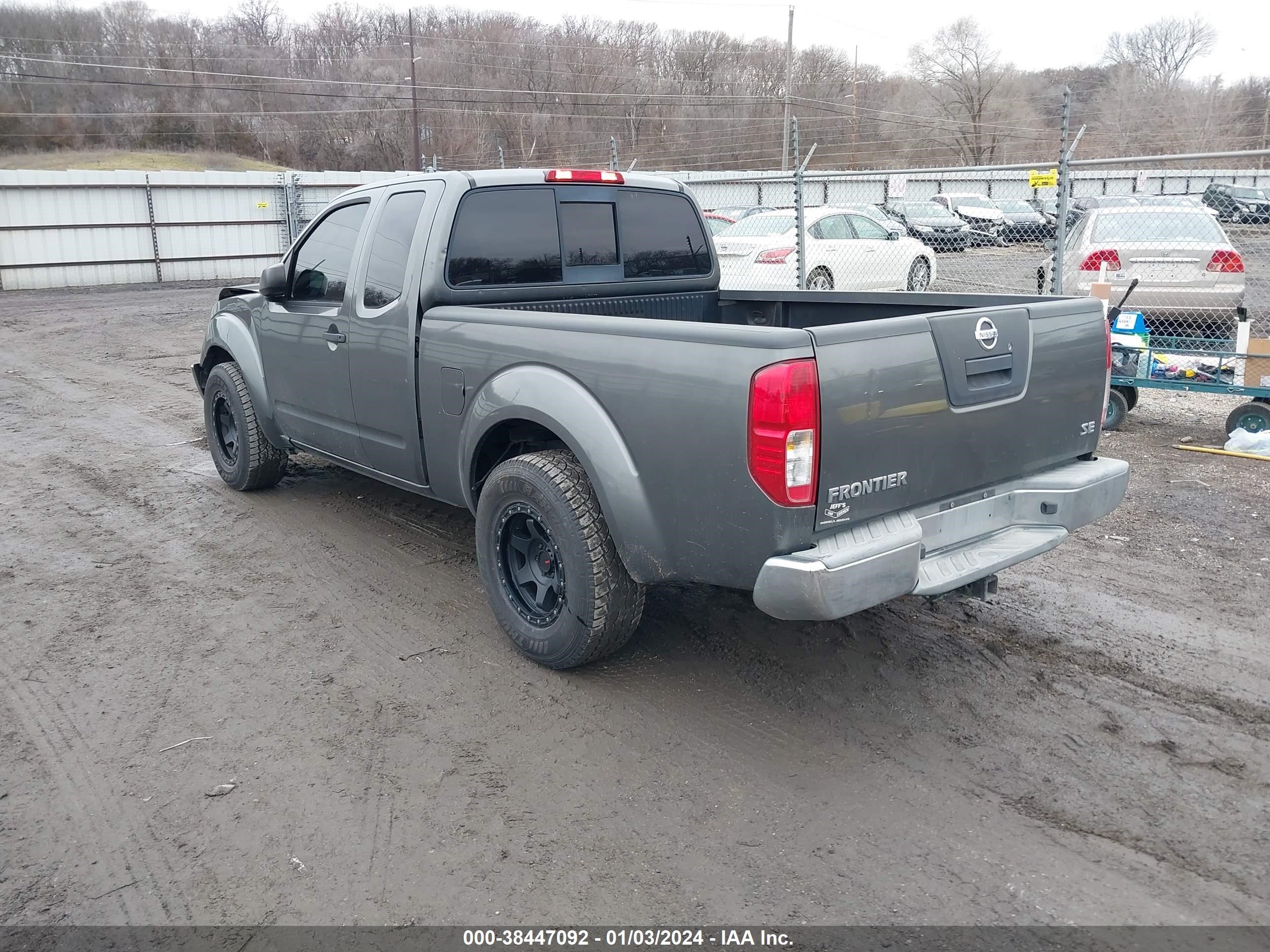 Photo 2 VIN: 1N6AD06U67C406745 - NISSAN NAVARA (FRONTIER) 