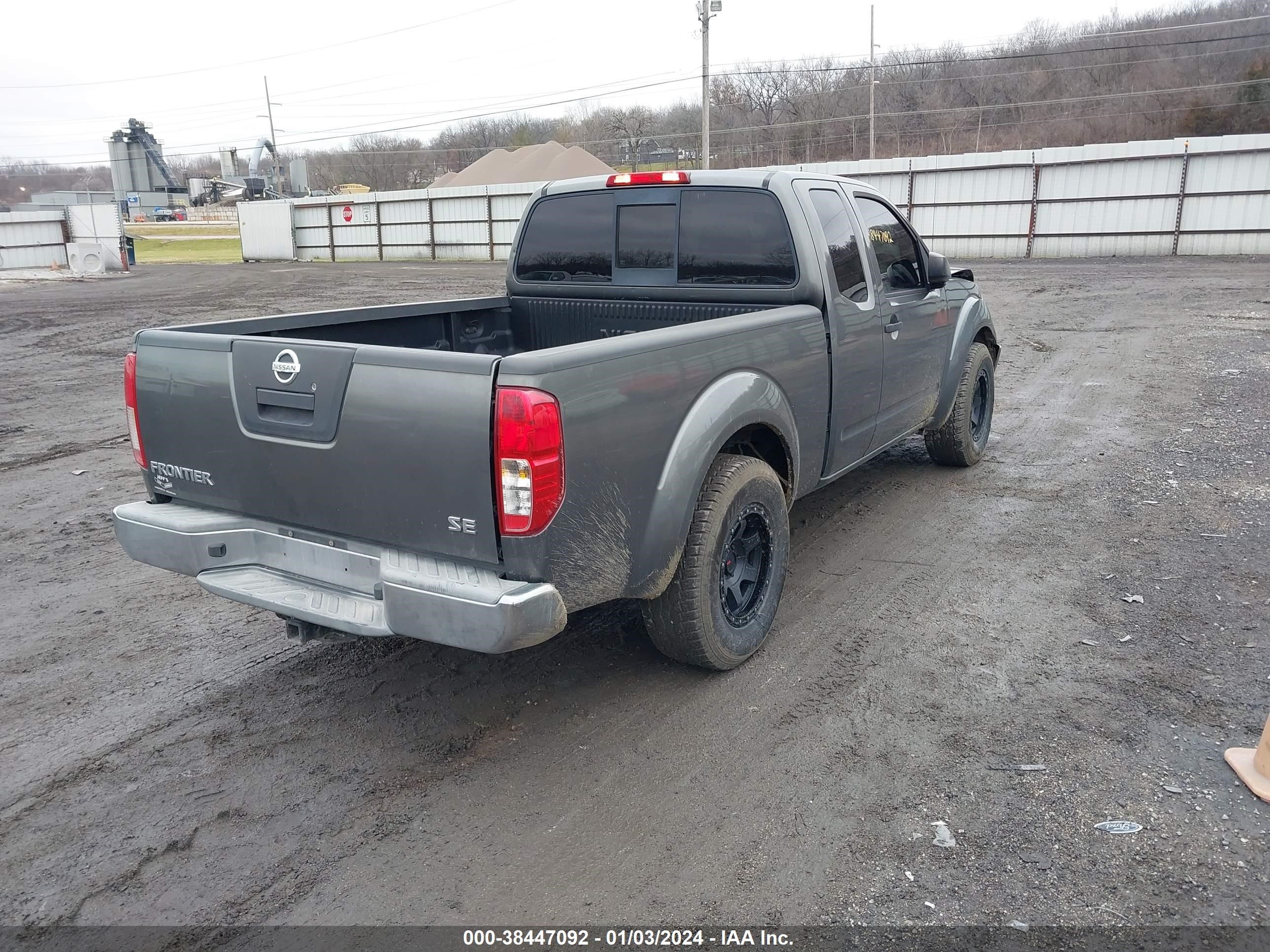 Photo 3 VIN: 1N6AD06U67C406745 - NISSAN NAVARA (FRONTIER) 