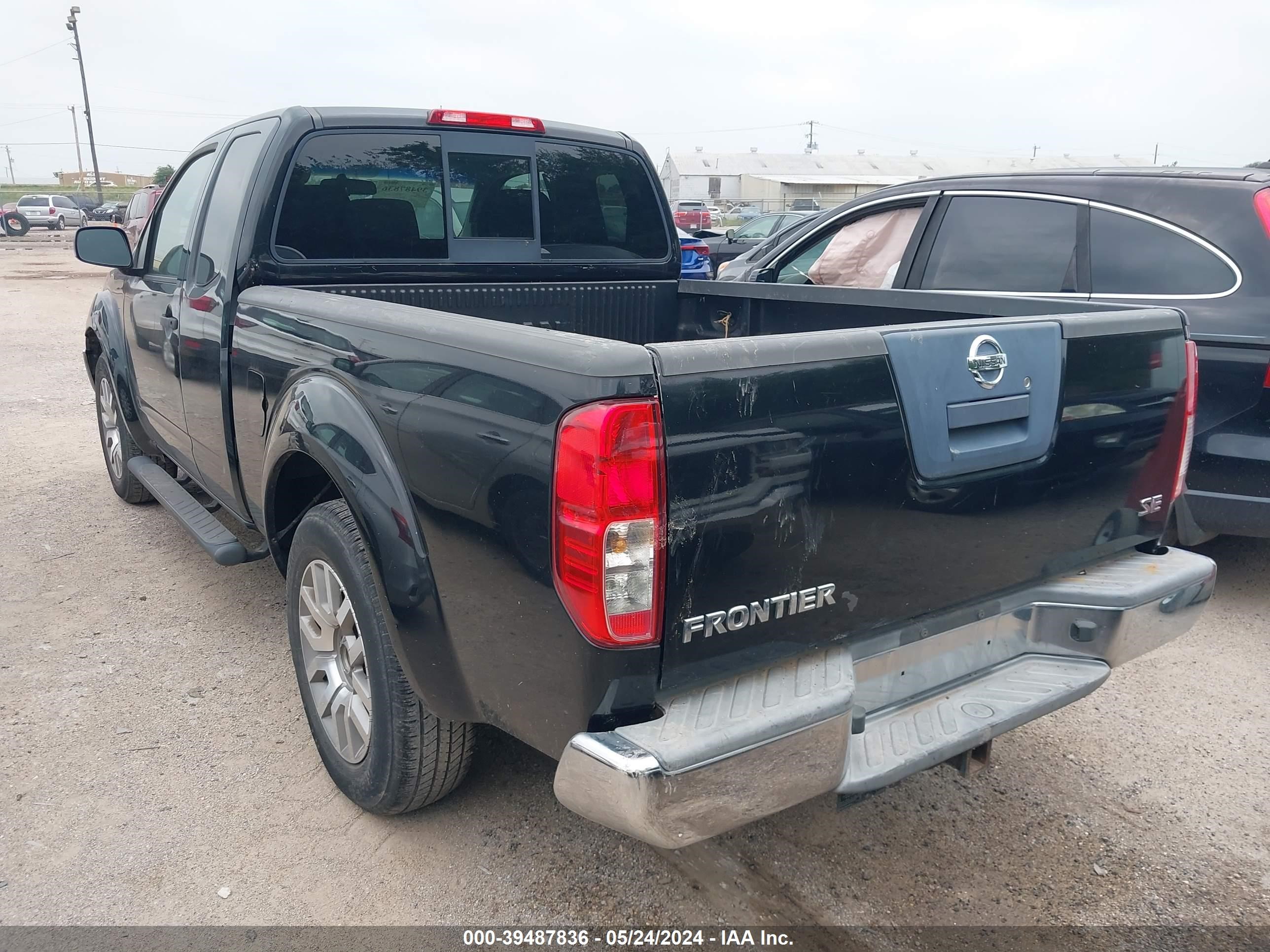 Photo 2 VIN: 1N6AD06U87C457597 - NISSAN NAVARA (FRONTIER) 