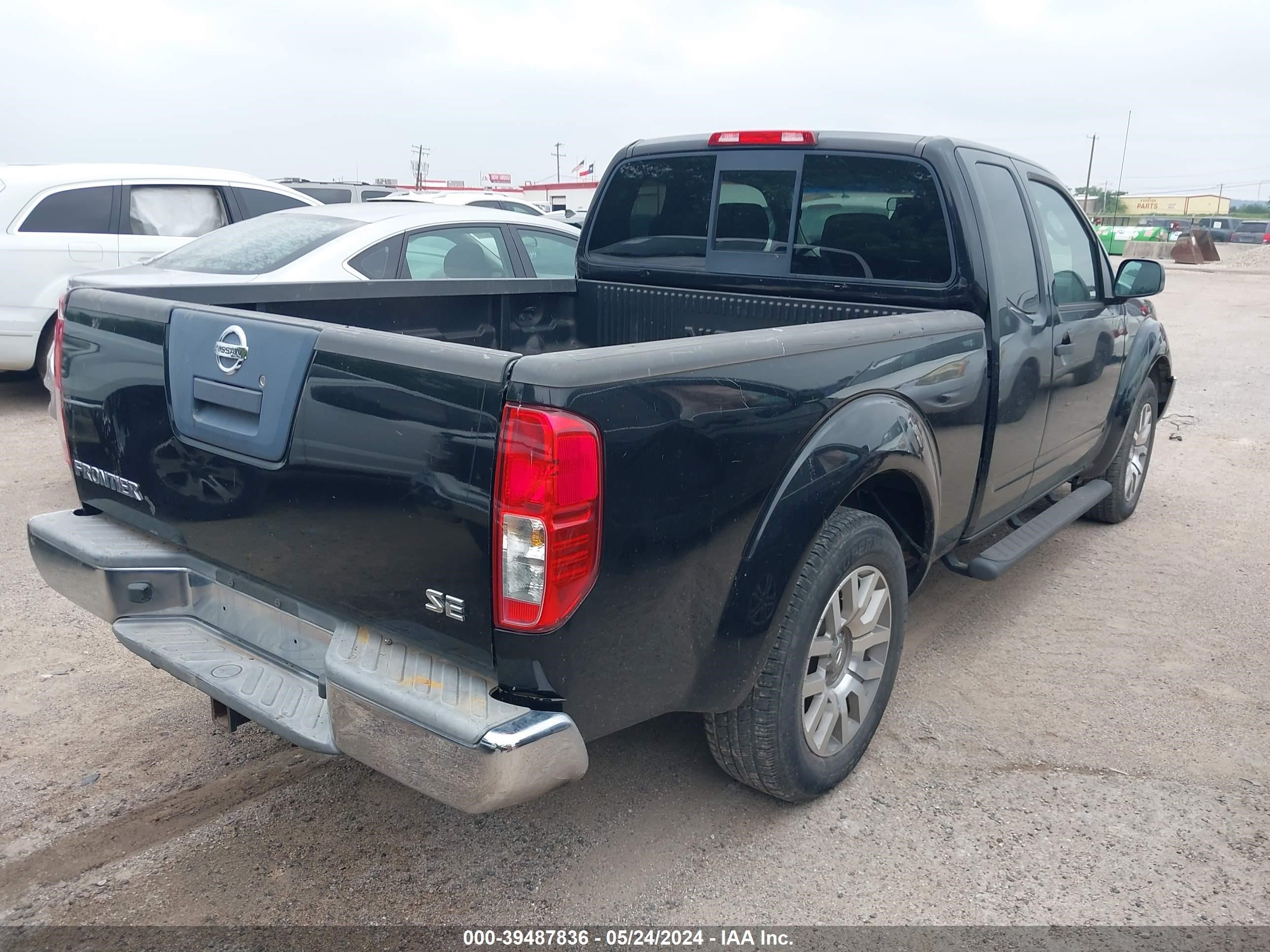 Photo 3 VIN: 1N6AD06U87C457597 - NISSAN NAVARA (FRONTIER) 