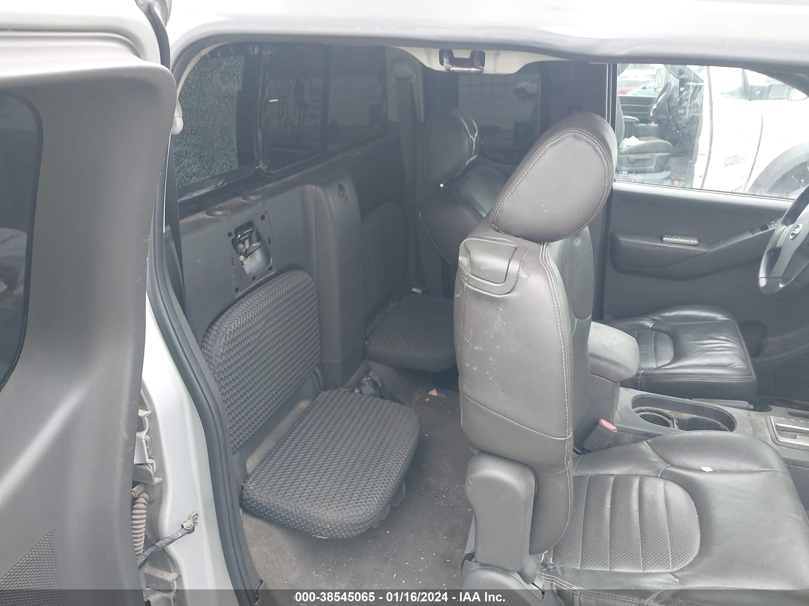 Photo 7 VIN: 1N6AD06U99C420223 - NISSAN NAVARA (FRONTIER) 