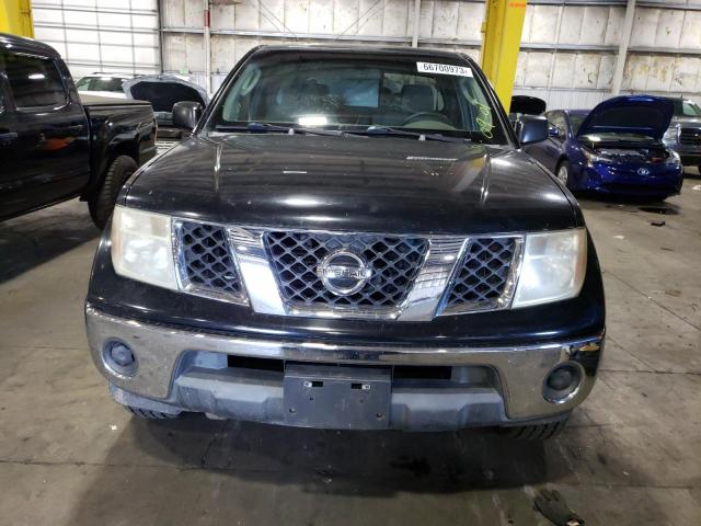 Photo 4 VIN: 1N6AD06UX5C449644 - NISSAN FRONTIER K 