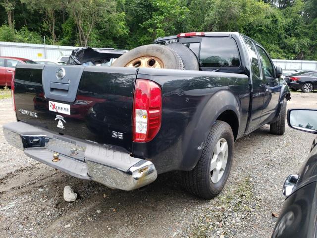 Photo 2 VIN: 1N6AD06UX5C453824 - NISSAN FRONTIER 