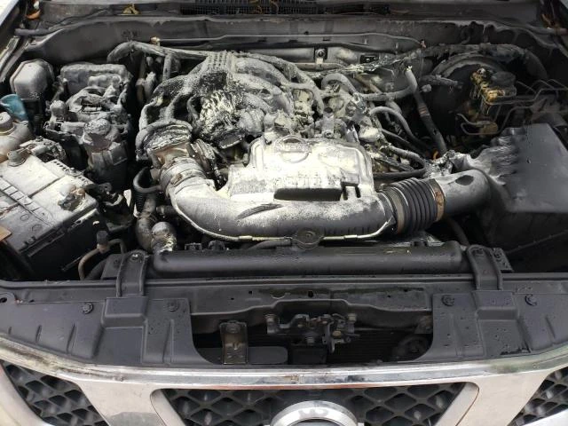 Photo 10 VIN: 1N6AD06UX5C453855 - NISSAN FRONTIER K 