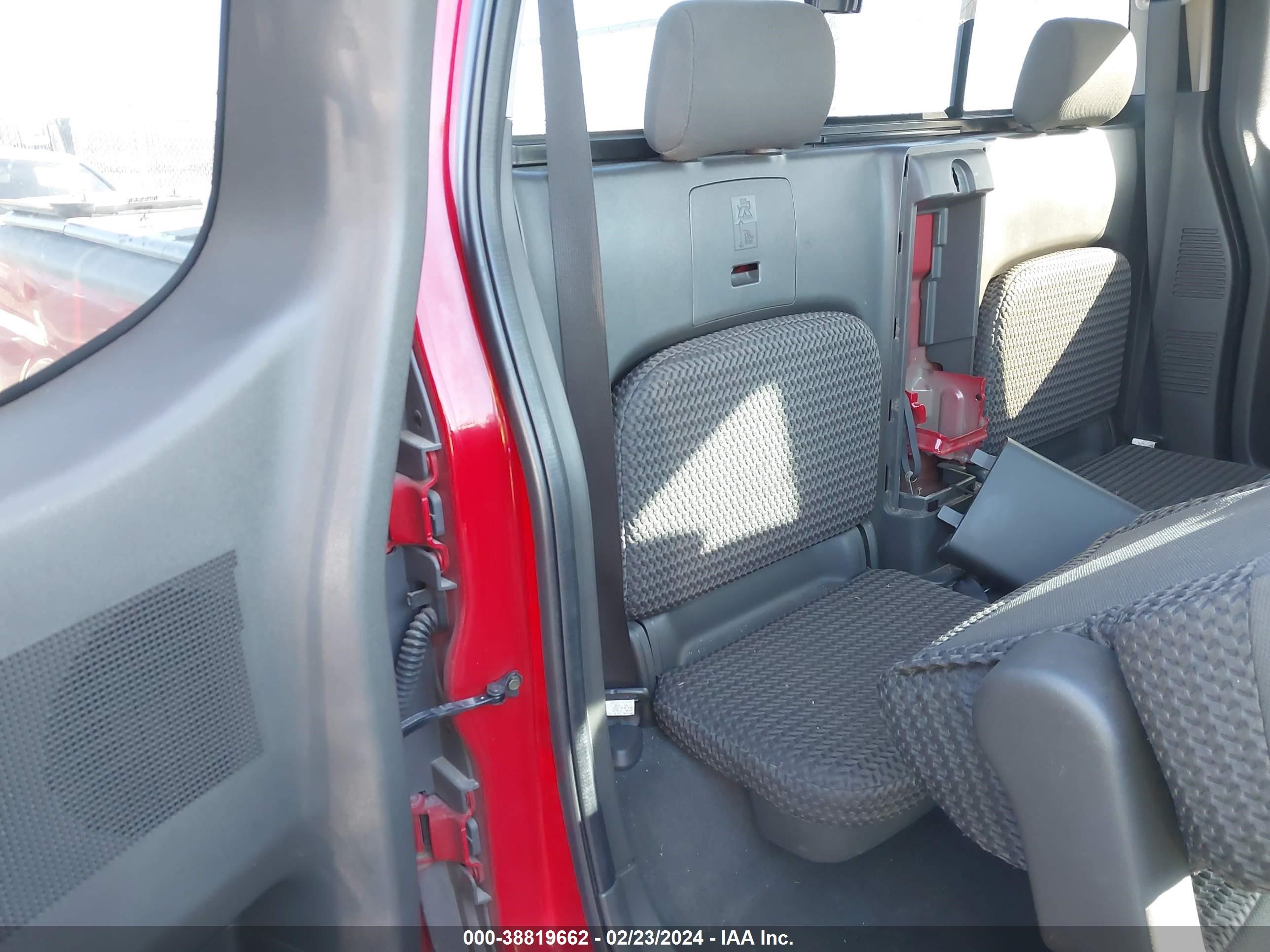 Photo 7 VIN: 1N6AD06UX6C470043 - NISSAN NAVARA (FRONTIER) 