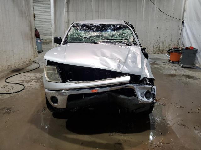 Photo 4 VIN: 1N6AD06W08C450176 - NISSAN FRONTIER K 