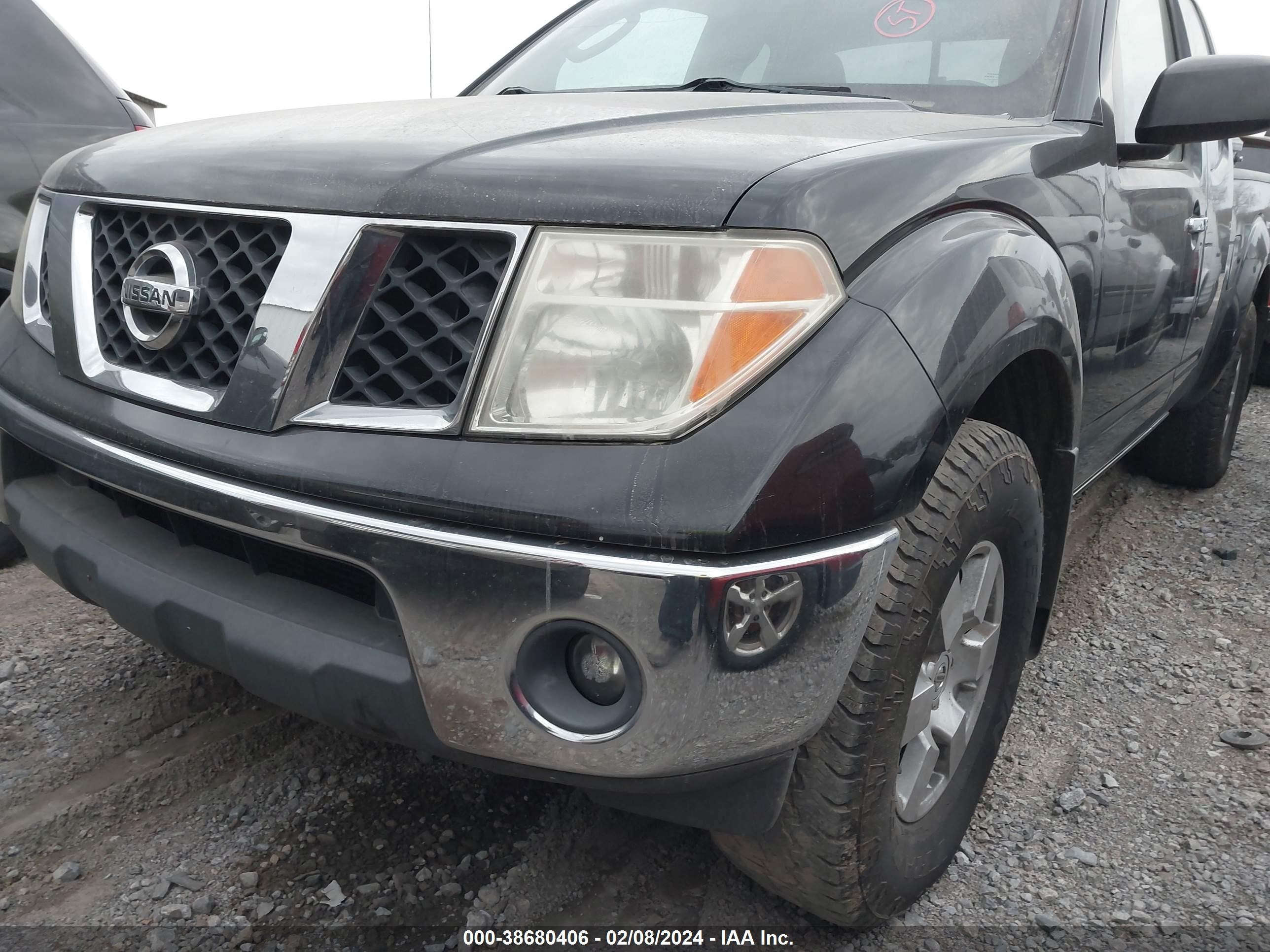 Photo 5 VIN: 1N6AD06W38C411405 - NISSAN NAVARA (FRONTIER) 