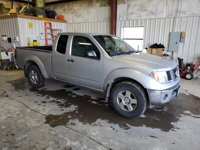 Photo 3 VIN: 1N6AD06W38C428298 - NISSAN FRONTIER K 