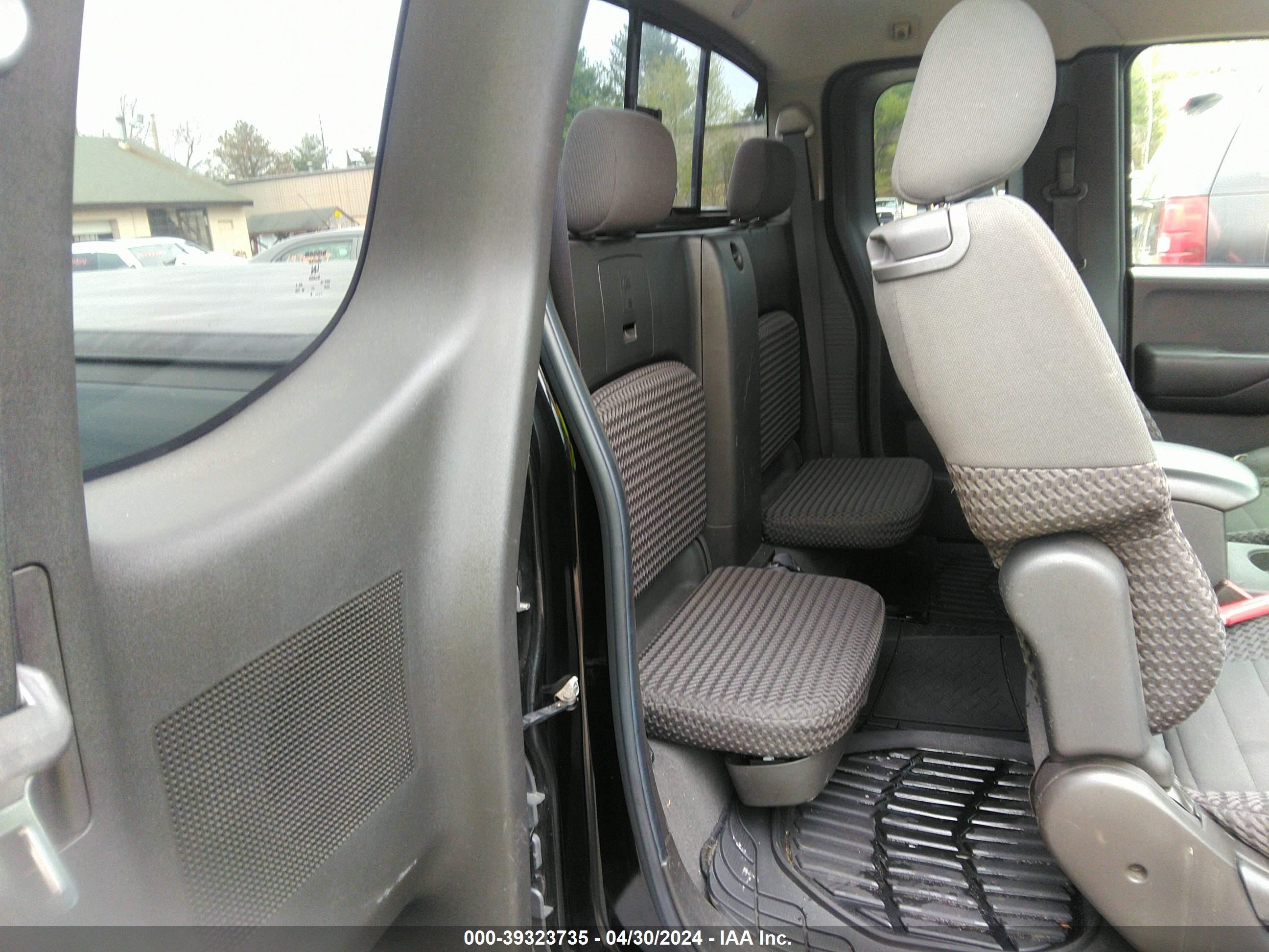 Photo 7 VIN: 1N6AD06WX6C443622 - NISSAN NAVARA (FRONTIER) 