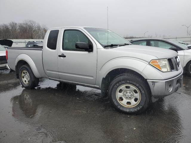 Photo 3 VIN: 1N6AD06WX8C407335 - NISSAN FRONTIER 