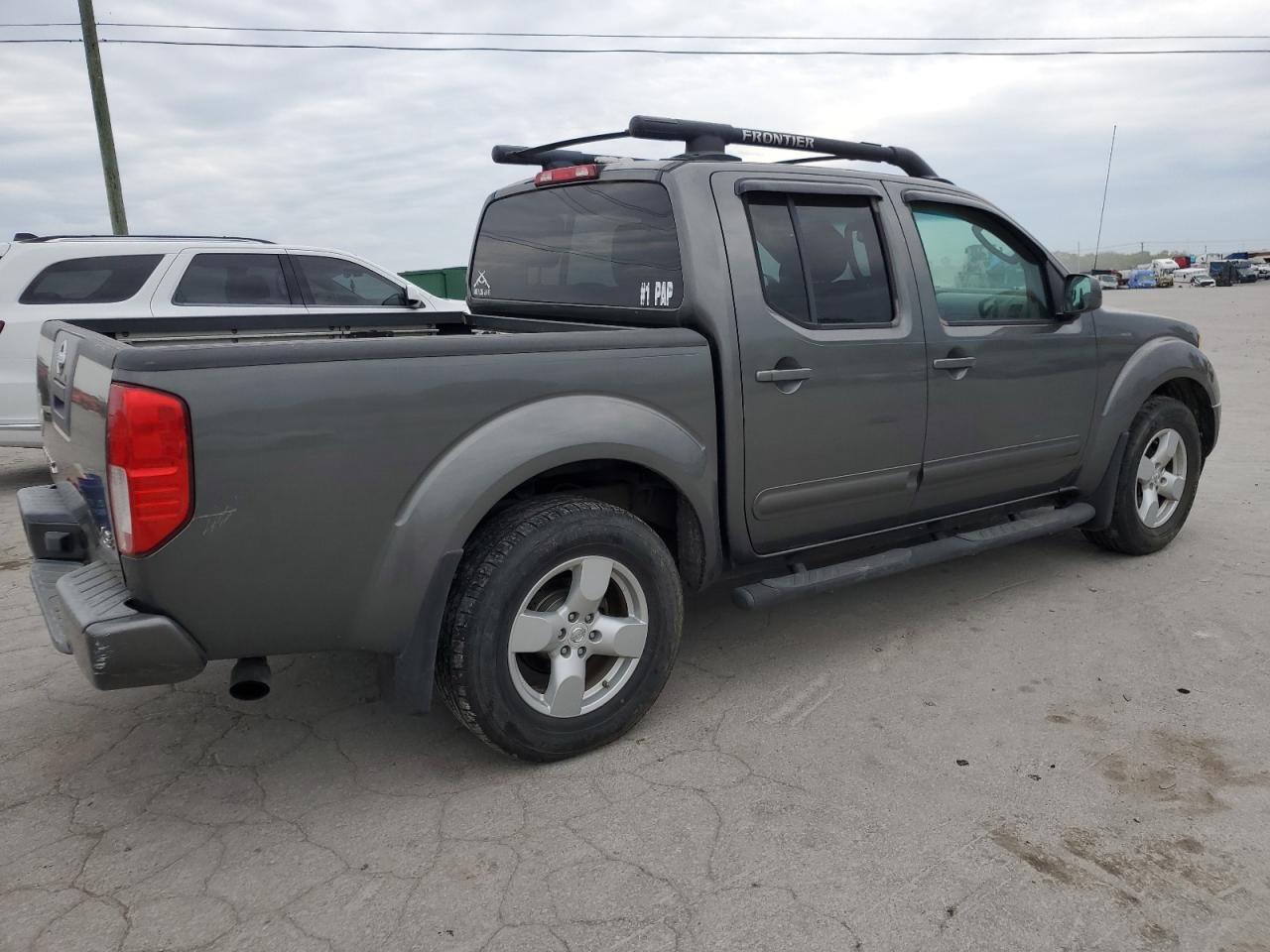 Photo 2 VIN: 1N6AD07U05C449487 - NISSAN NAVARA (FRONTIER) 