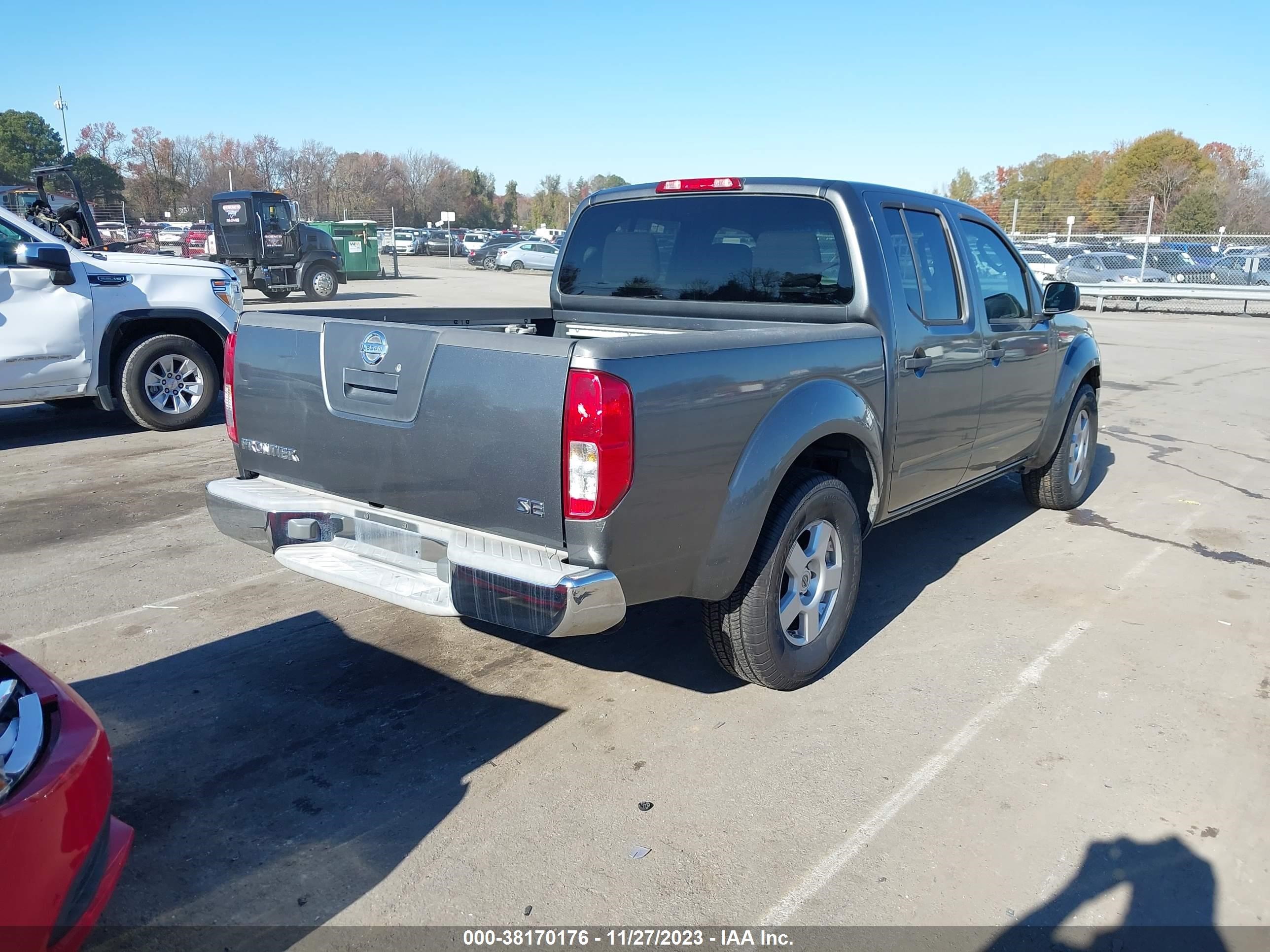 Photo 3 VIN: 1N6AD07U06C445747 - NISSAN NAVARA (FRONTIER) 