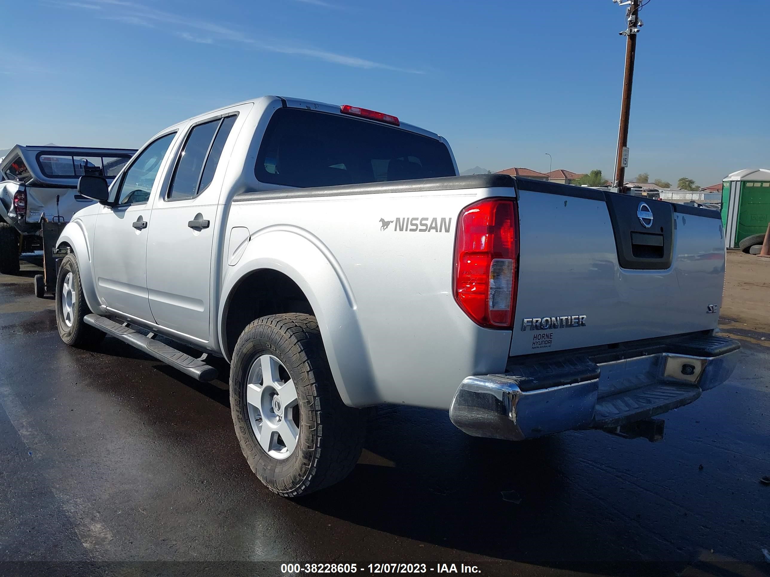 Photo 2 VIN: 1N6AD07U07C440646 - NISSAN NAVARA (FRONTIER) 