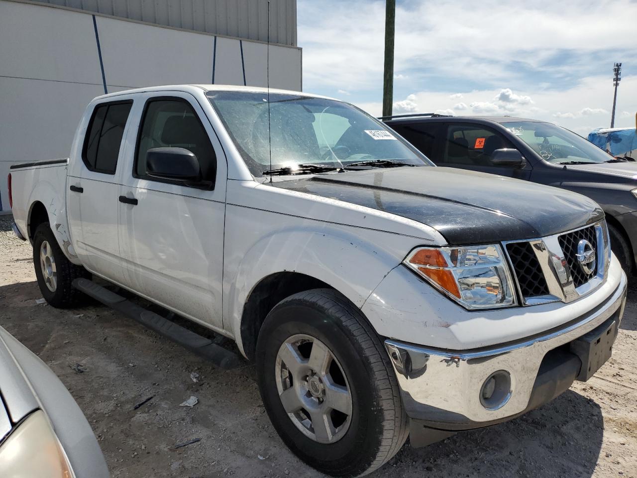 Photo 3 VIN: 1N6AD07U08C413934 - NISSAN NAVARA (FRONTIER) 