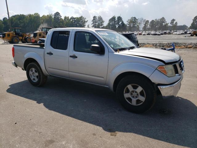 Photo 3 VIN: 1N6AD07U15C444282 - NISSAN FRONTIER C 