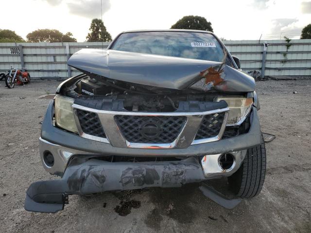 Photo 4 VIN: 1N6AD07U25C452021 - NISSAN FRONTIER C 