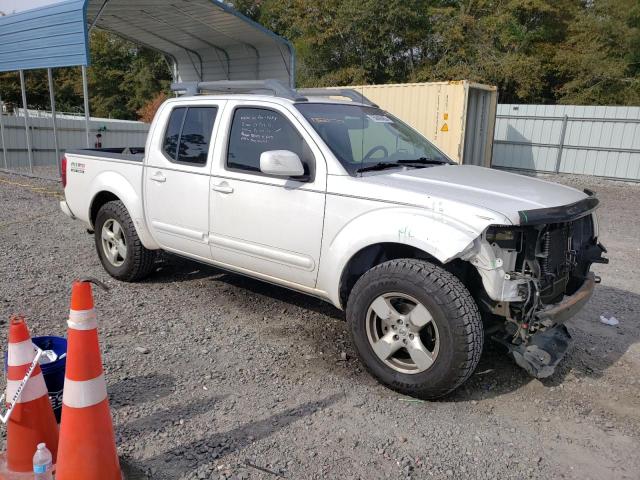 Photo 3 VIN: 1N6AD07U28C434302 - NISSAN FRONTIER 