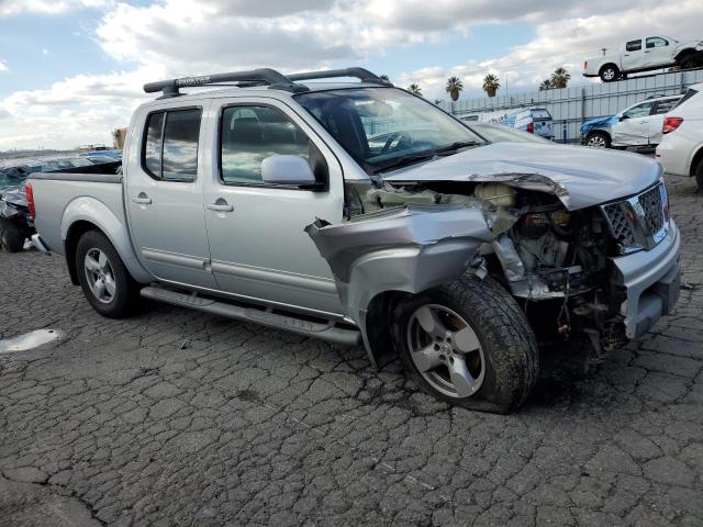 Photo 3 VIN: 1N6AD07U35C413230 - NISSAN FRONTIER 