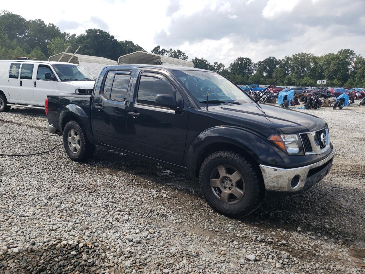 Photo 3 VIN: 1N6AD07U45C457432 - NISSAN NAVARA (FRONTIER) 