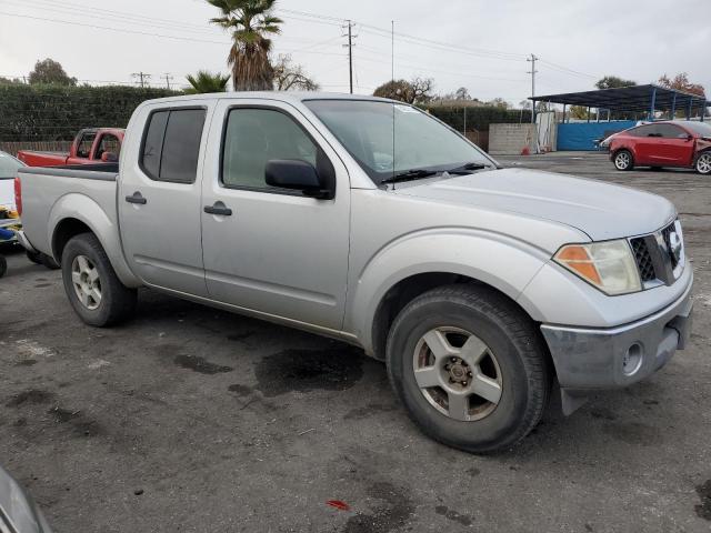 Photo 3 VIN: 1N6AD07U46C434069 - NISSAN FRONTIER C 