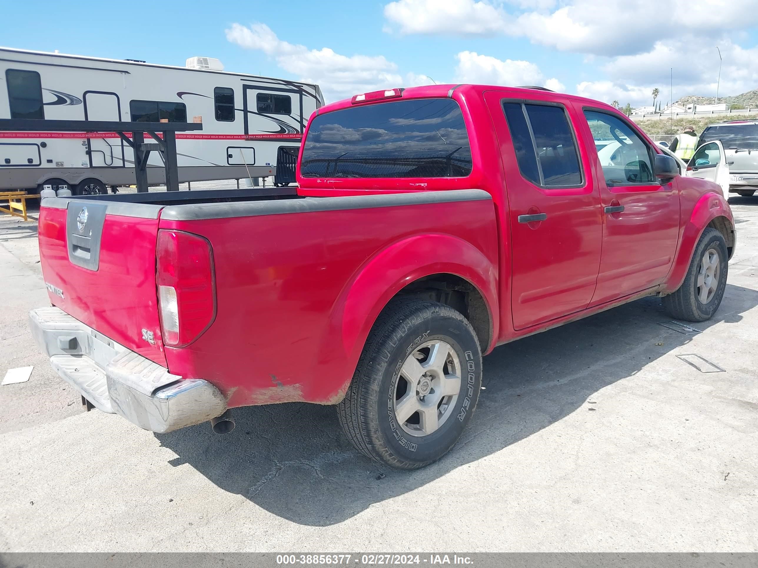 Photo 3 VIN: 1N6AD07U46C449431 - NISSAN NAVARA (FRONTIER) 