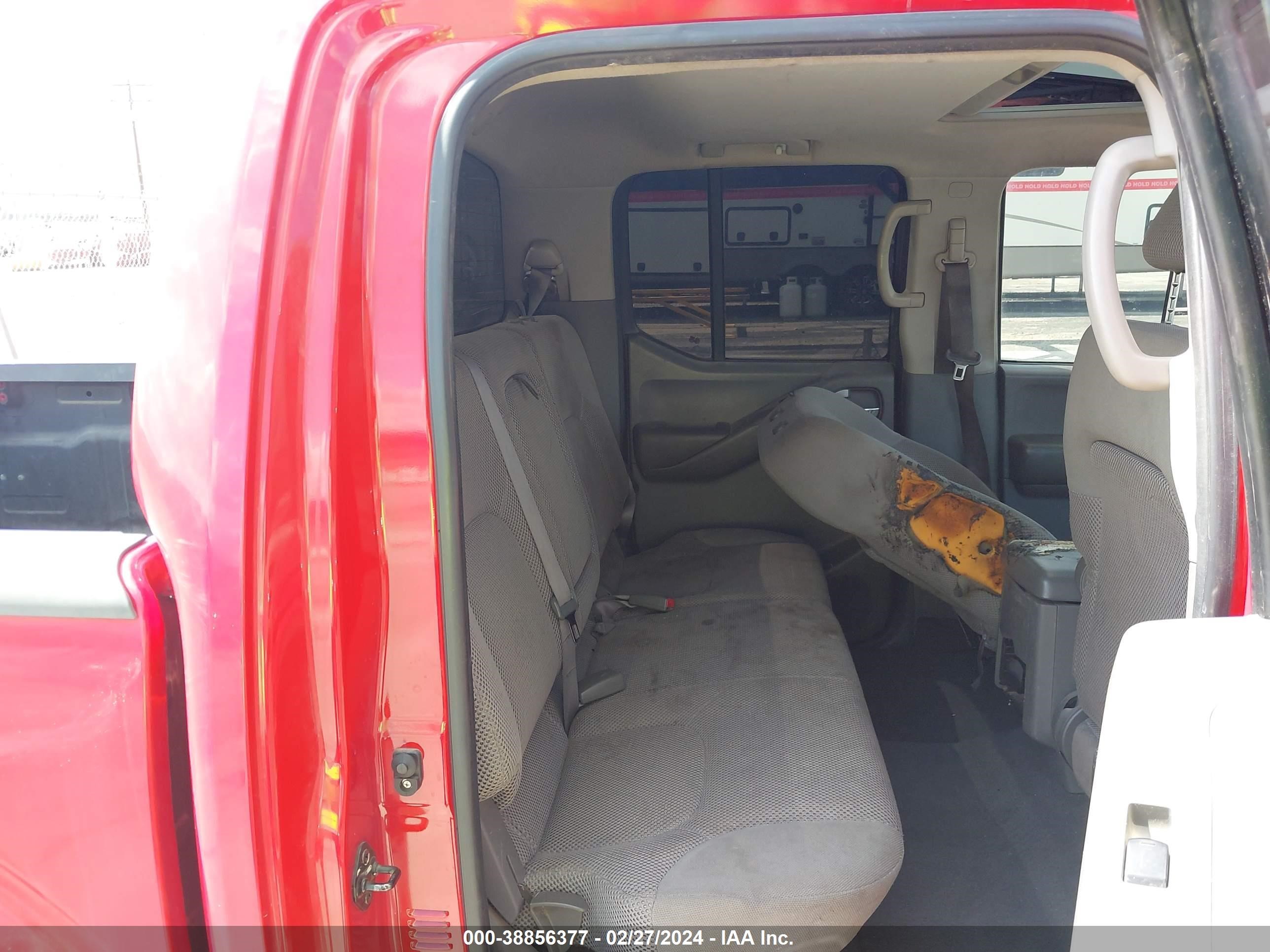 Photo 7 VIN: 1N6AD07U46C449431 - NISSAN NAVARA (FRONTIER) 