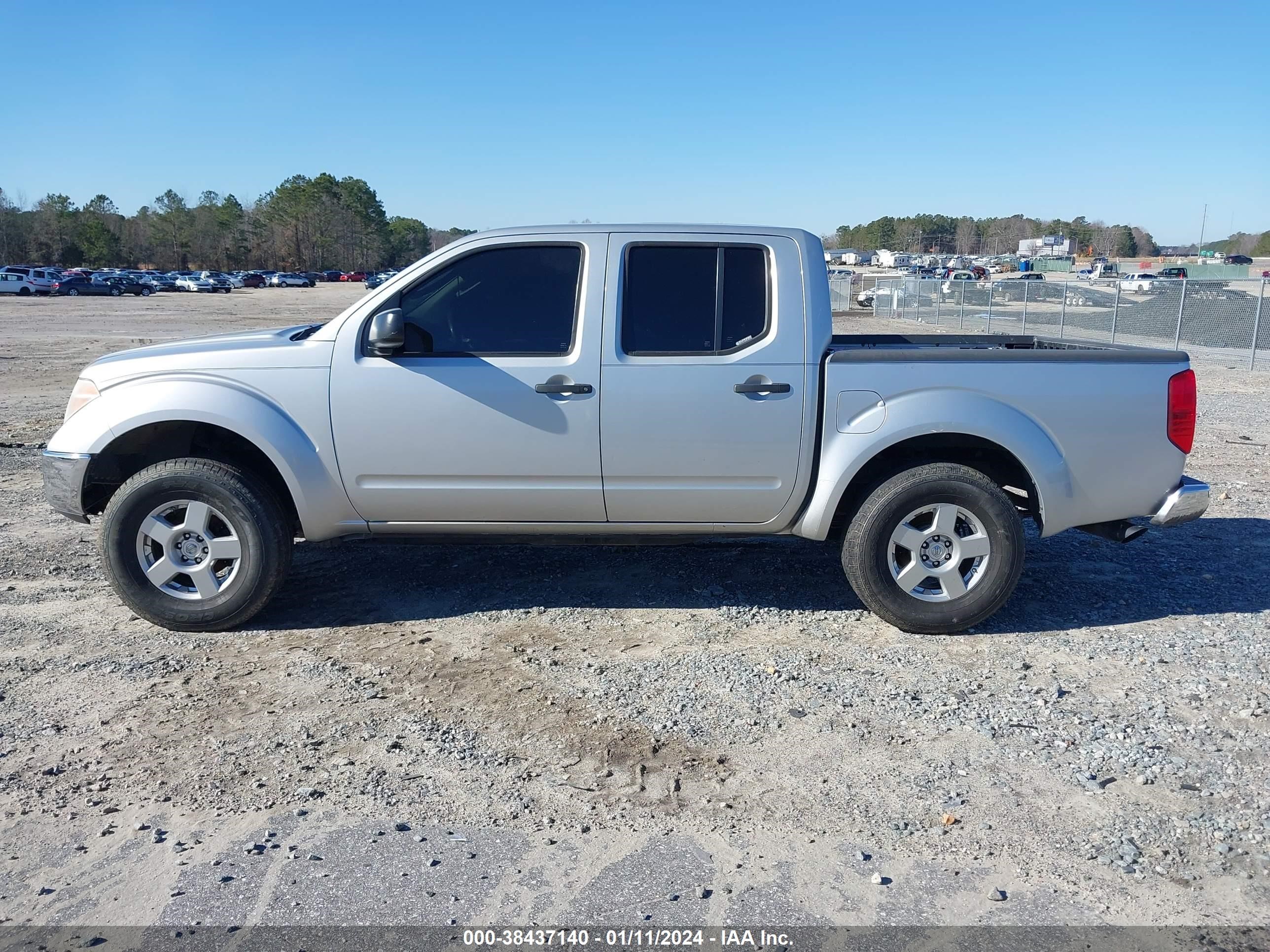 Photo 13 VIN: 1N6AD07U47C463203 - NISSAN NAVARA (FRONTIER) 