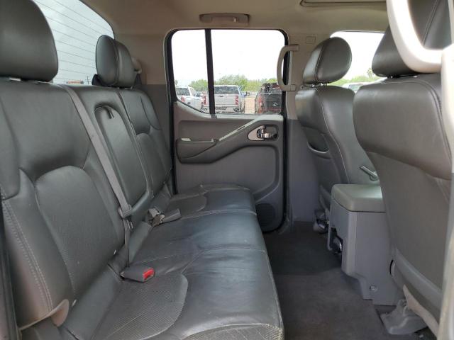 Photo 9 VIN: 1N6AD07U48C417839 - NISSAN FRONTIER C 