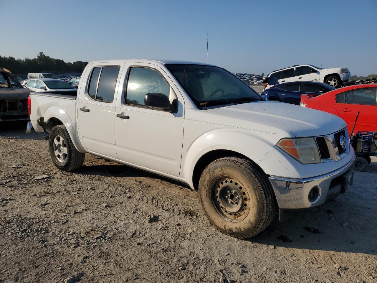 Photo 3 VIN: 1N6AD07U48C425021 - NISSAN NAVARA (FRONTIER) 