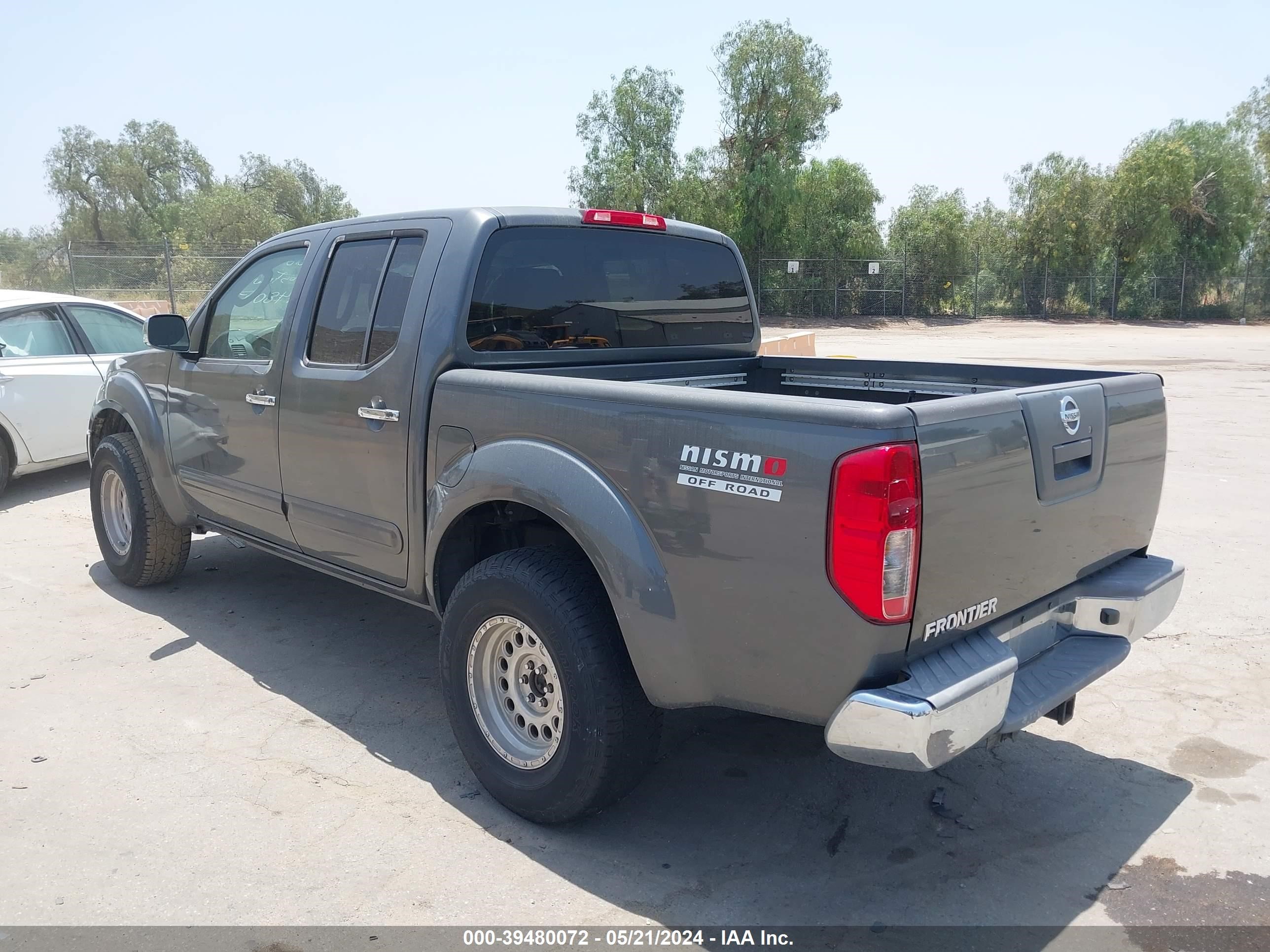 Photo 2 VIN: 1N6AD07U66C413224 - NISSAN NAVARA (FRONTIER) 