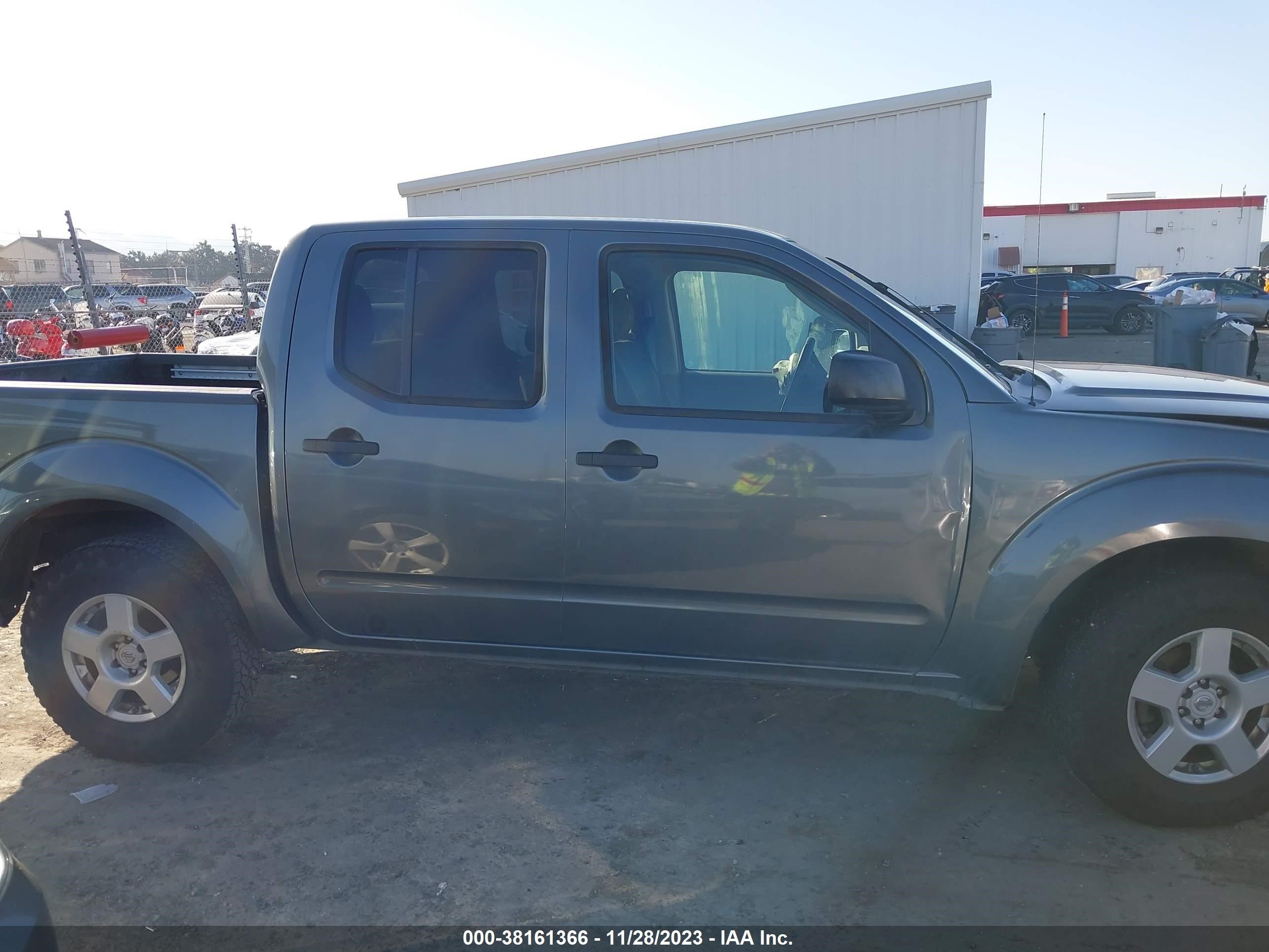 Photo 12 VIN: 1N6AD07U66C413577 - NISSAN NAVARA (FRONTIER) 