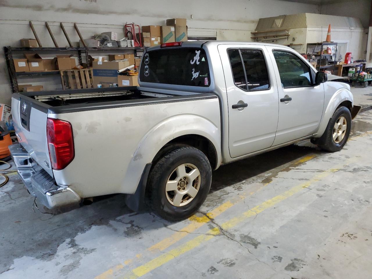 Photo 2 VIN: 1N6AD07U76C421123 - NISSAN NAVARA (FRONTIER) 