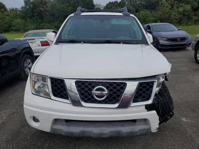 Photo 4 VIN: 1N6AD07U86C402385 - NISSAN FRONTIER C 