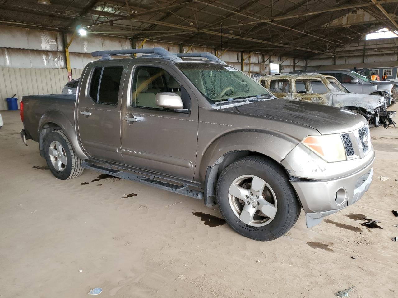 Photo 3 VIN: 1N6AD07U86C411880 - NISSAN NAVARA (FRONTIER) 