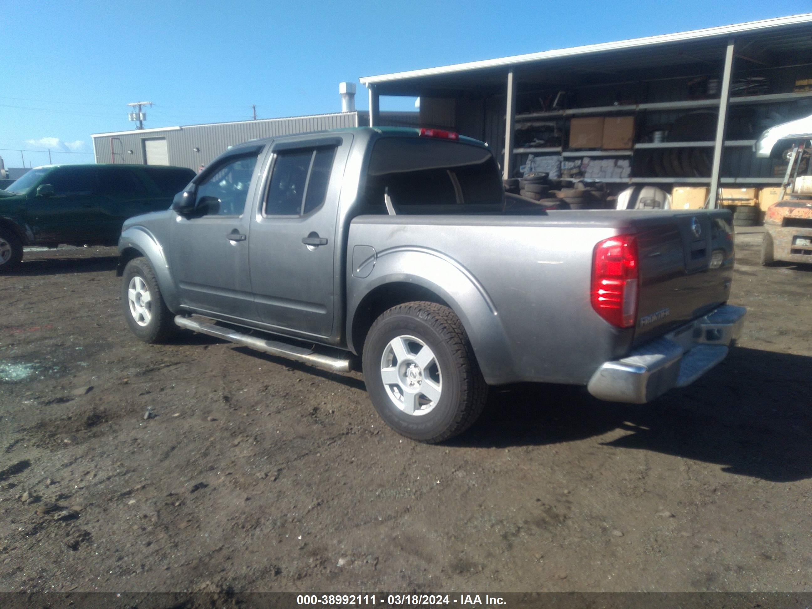 Photo 2 VIN: 1N6AD07U86C437752 - NISSAN NAVARA (FRONTIER) 