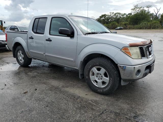 Photo 3 VIN: 1N6AD07U87C417051 - NISSAN FRONTIER C 