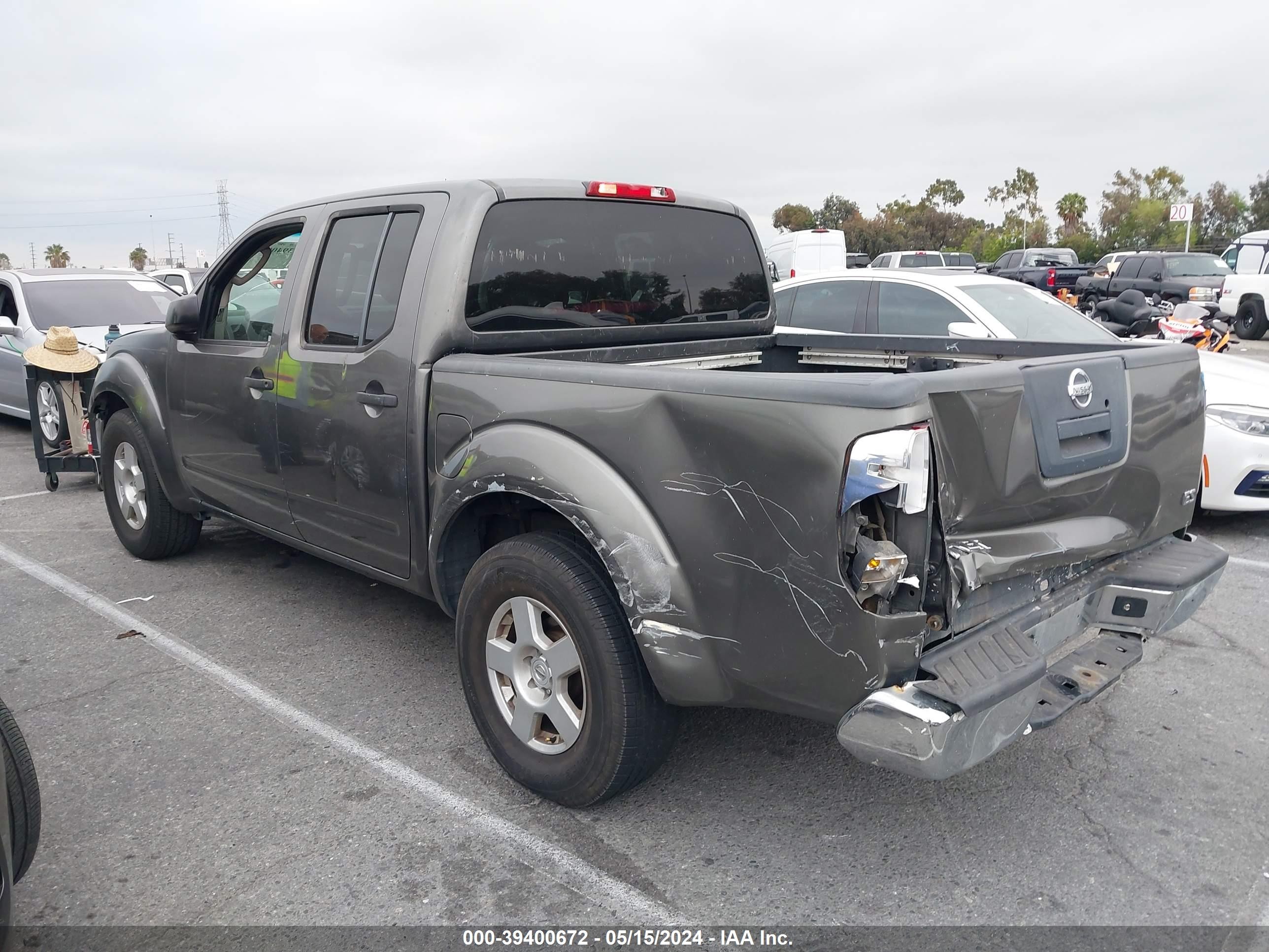 Photo 2 VIN: 1N6AD07U87C443780 - NISSAN NAVARA (FRONTIER) 